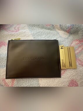Hourglass Pouch & Mini Mascara